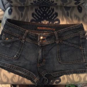 MOSSIMO SUPPLY CO. Dark Wash Junior Jeans